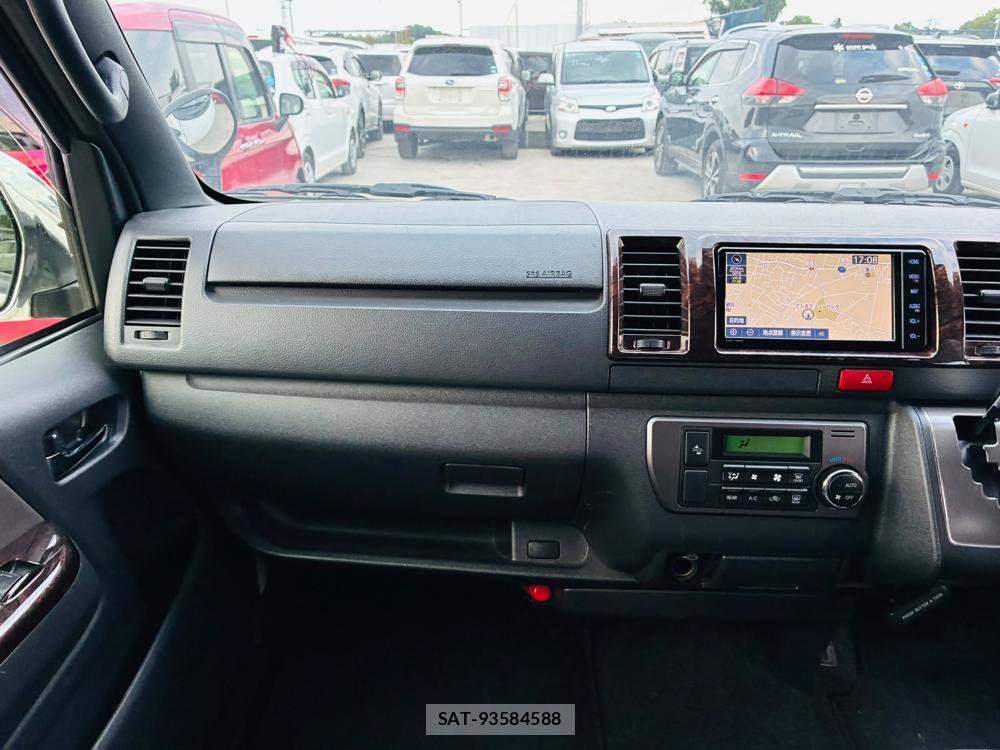 Toyota HIACE VAN 2019-06 8160955-17