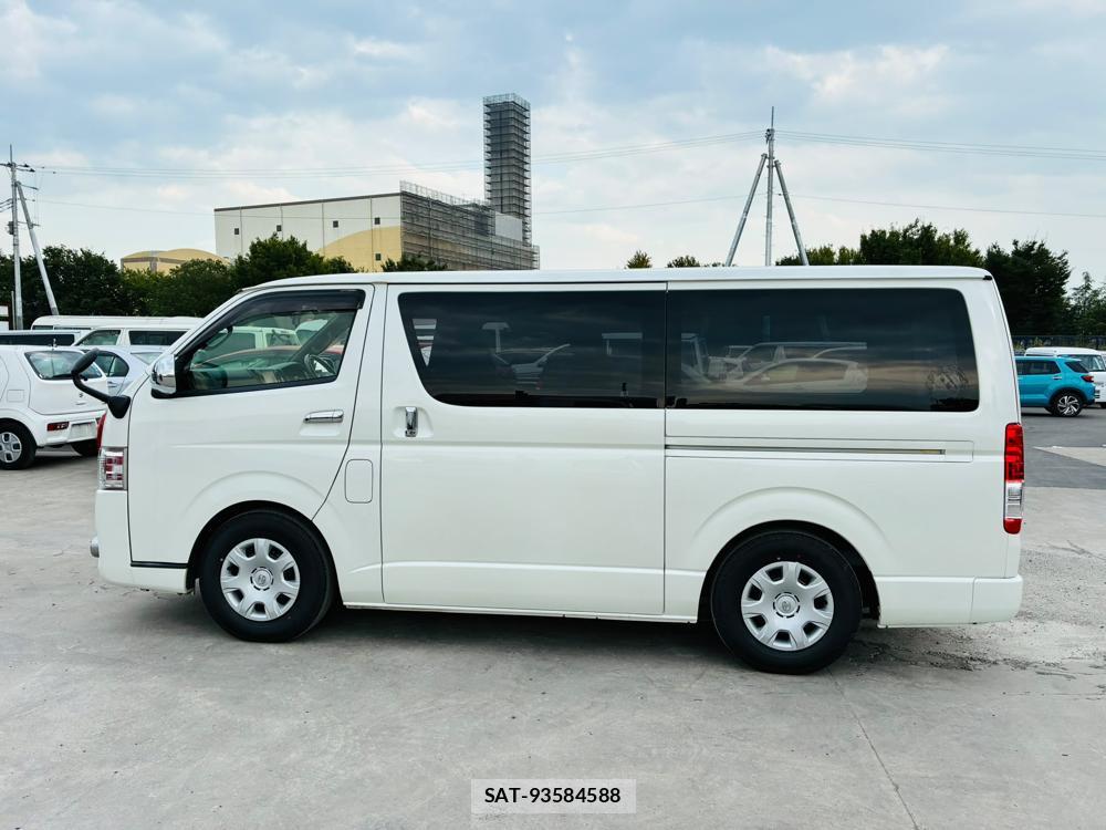 Toyota HIACE VAN 2019-06 8160955-1