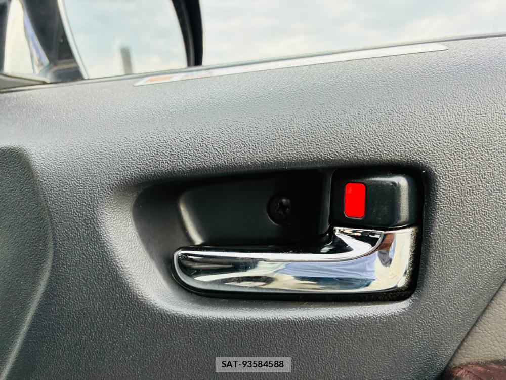 Toyota HIACE VAN 2019-06 8160955-20