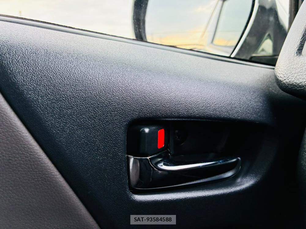 Toyota HIACE VAN 2019-06 8160955-22