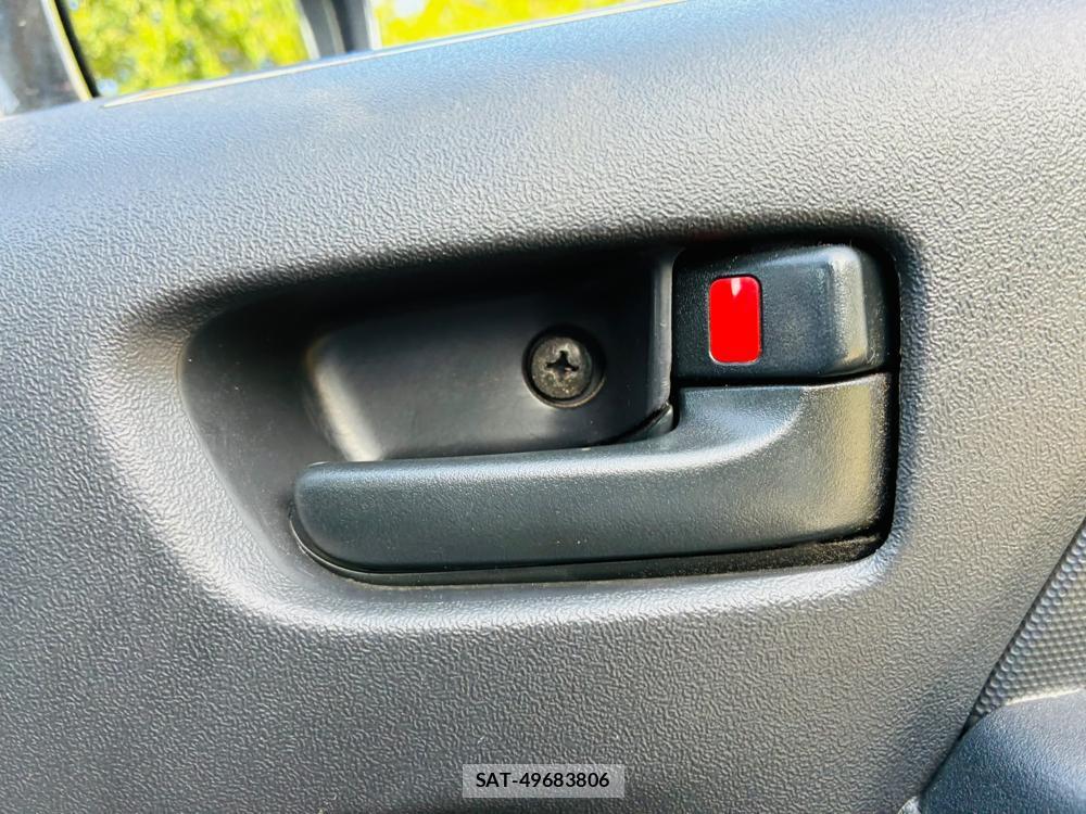 Toyota HIACE VAN 2019-04 8083200-20