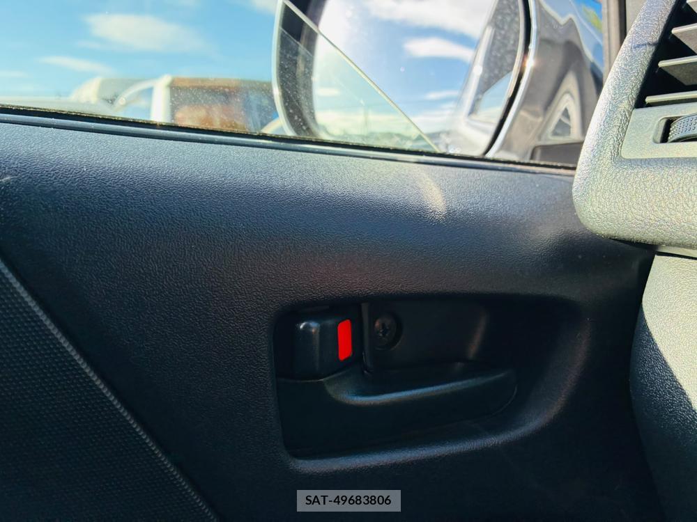 Toyota HIACE VAN 2019-04 8083200-22