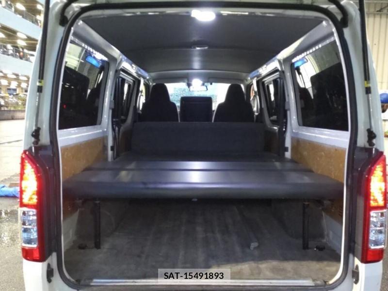 Toyota HIACE VAN 2019-02 8352567-5