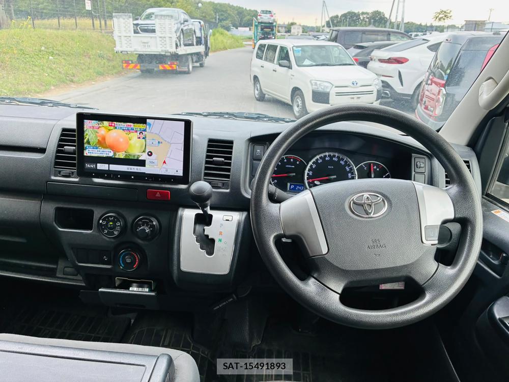 Toyota HIACE VAN 2019-02 8352567-13