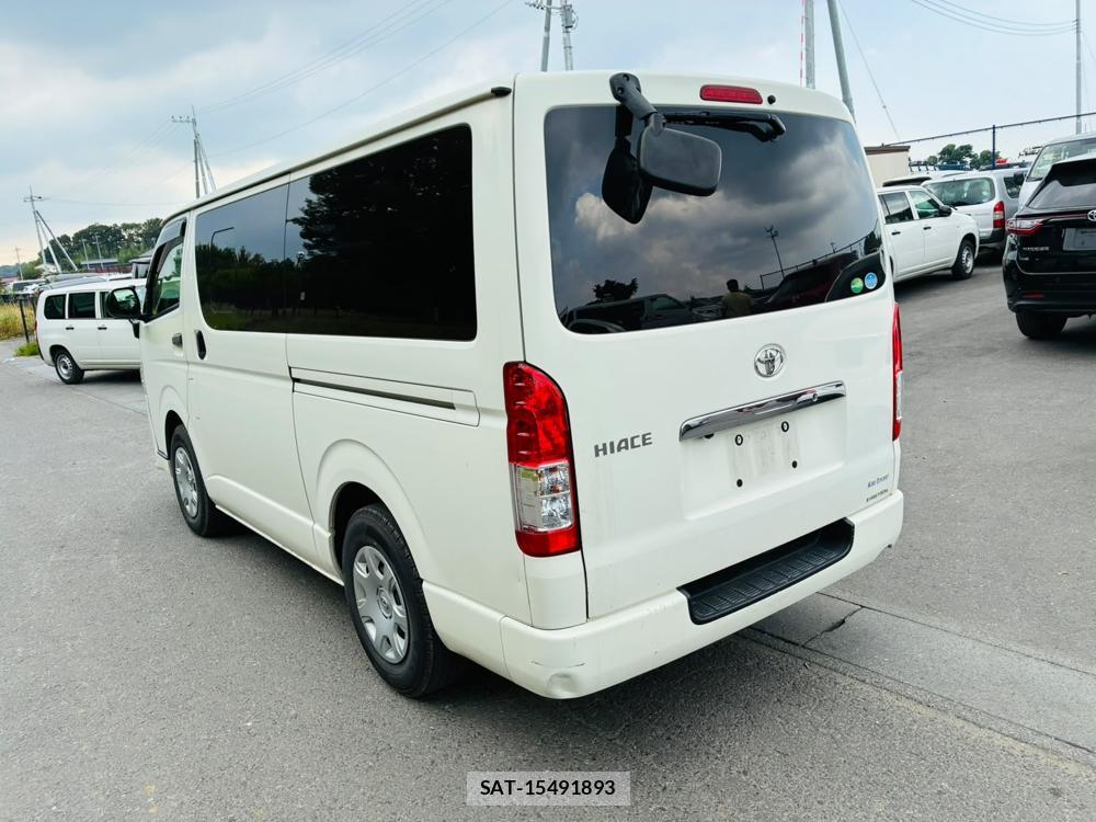 Toyota HIACE VAN 2019-02 8352567-2
