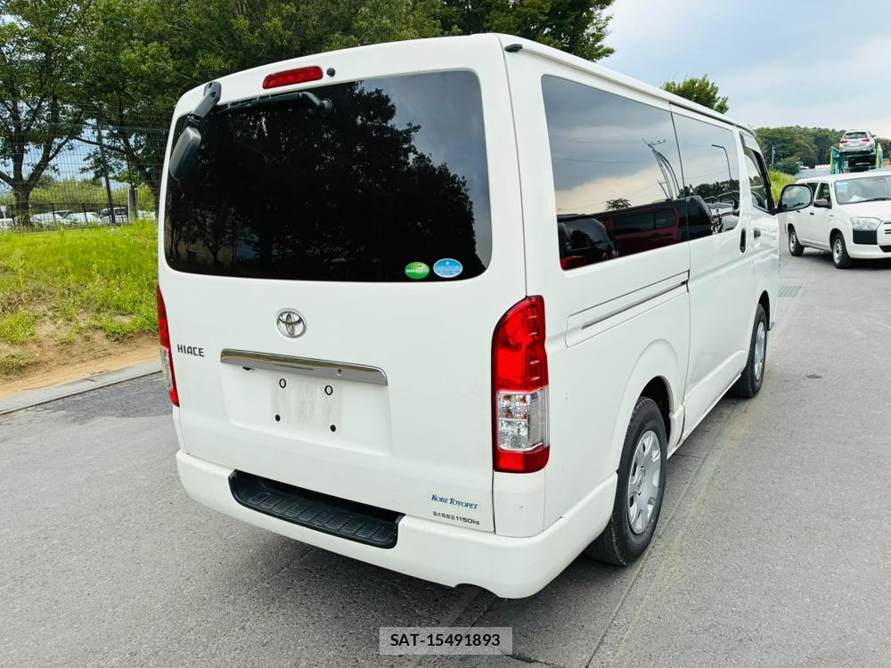 Toyota HIACE VAN 2019-02 8352567-4