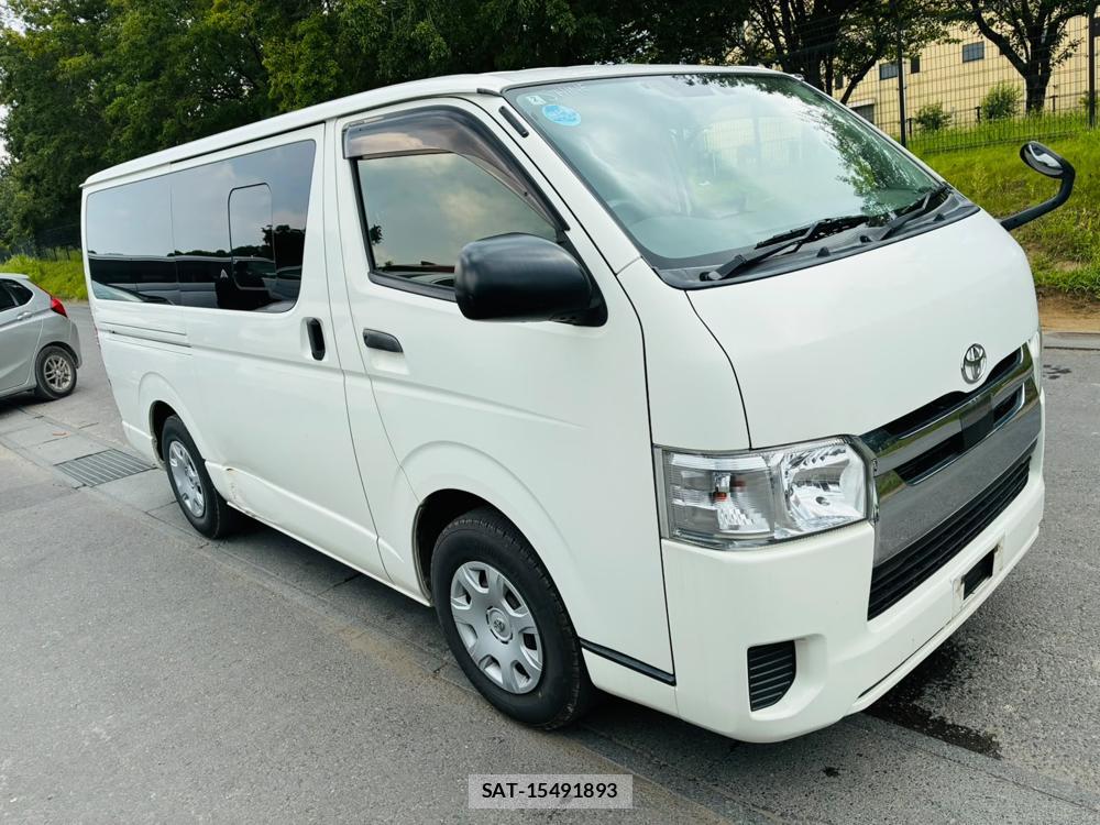 Toyota HIACE VAN 2019-02 8352567-6
