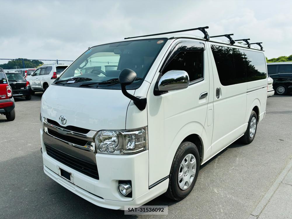 Toyota HIACE VAN 2019-09 8351698-0
