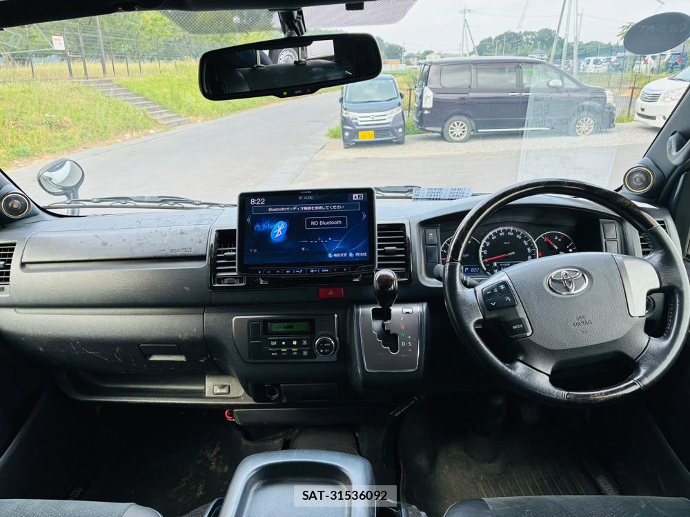 Toyota HIACE VAN 2019-09 8351698-12
