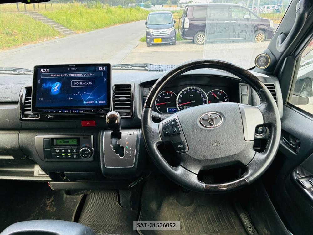 Toyota HIACE VAN 2019-09 8351698-13