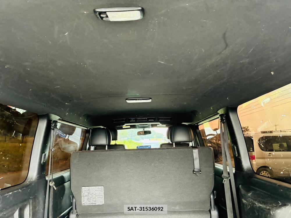 Toyota HIACE VAN 2019-09 8351698-22