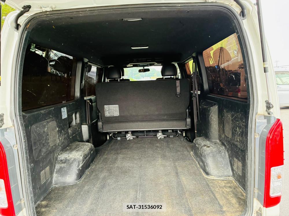Toyota HIACE VAN 2019-09 8351698-23