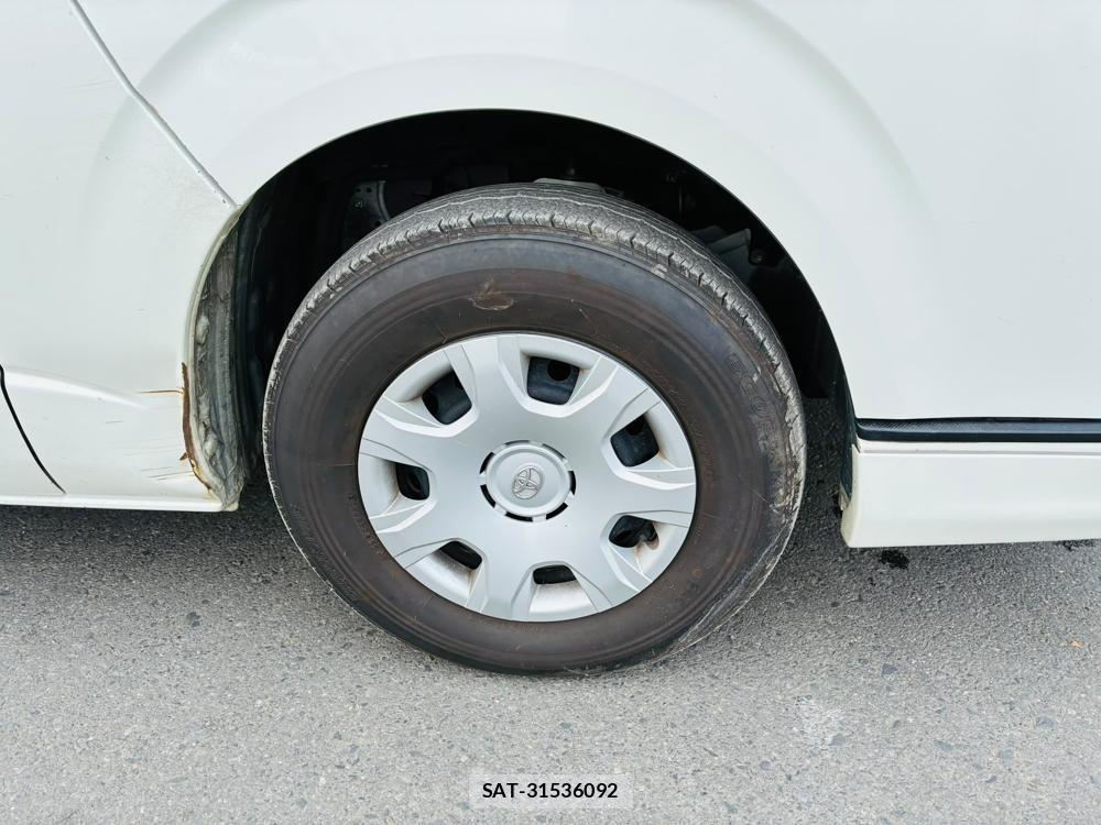Toyota HIACE VAN 2019-09 8351698-27