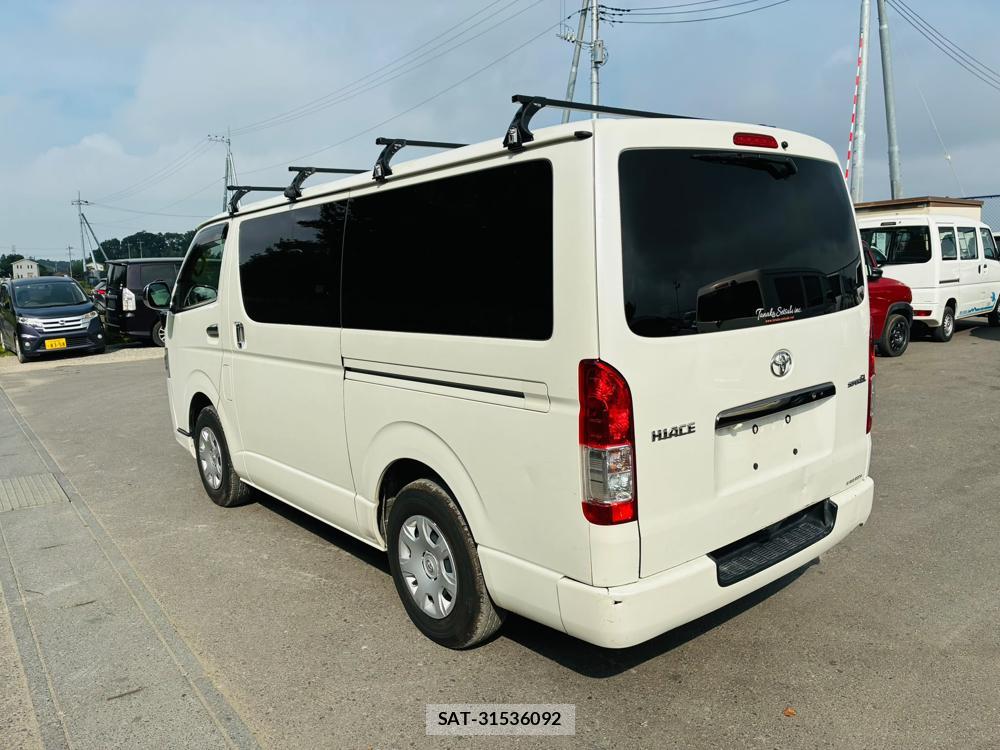 Toyota HIACE VAN 2019-09 8351698-2
