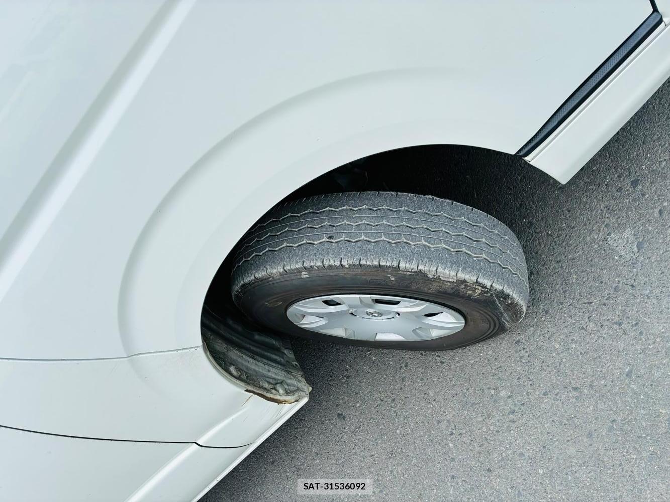 Toyota HIACE VAN 2019-09 8351698-30