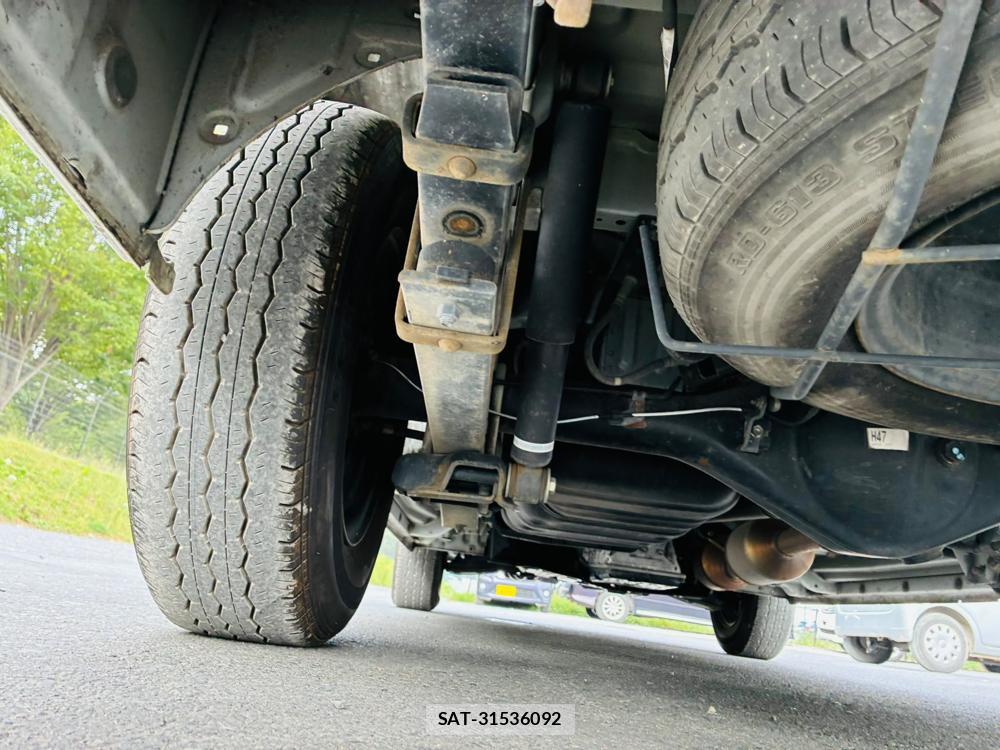Toyota HIACE VAN 2019-09 8351698-34