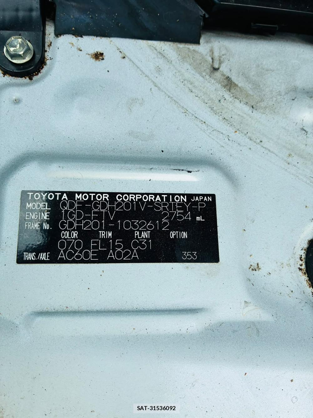 Toyota HIACE VAN 2019-09 8351698-38