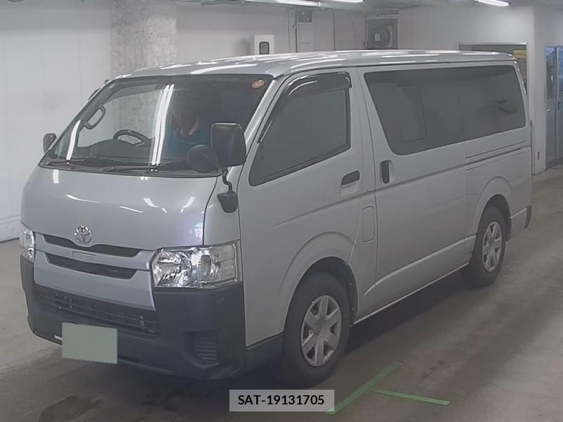 Toyota HIACE VAN 2019-06 8673023-3