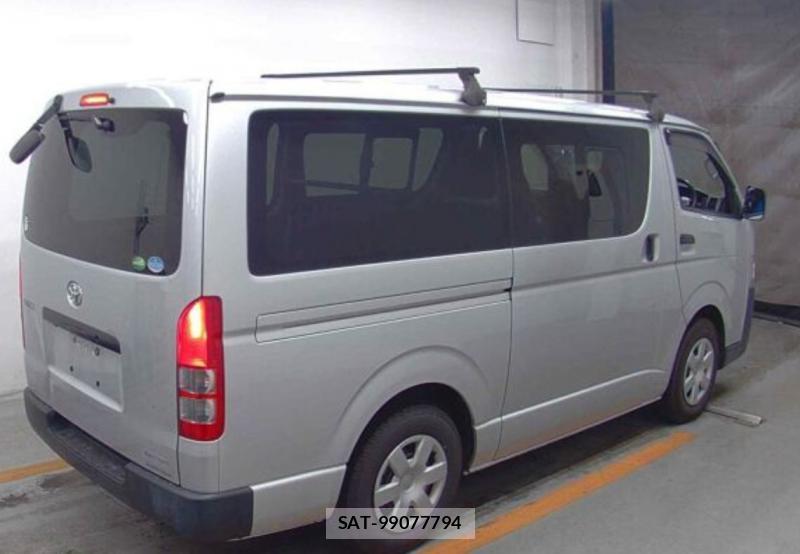 Toyota HIACE VAN 2019-07 8684456-1
