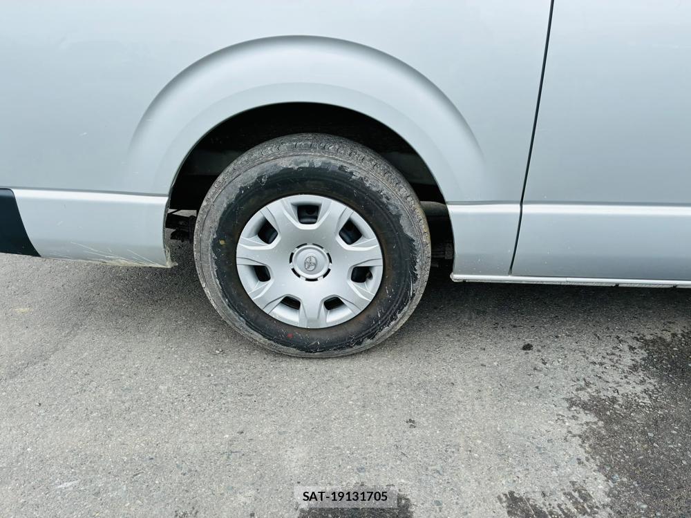 Toyota HIACE VAN 2019-06 8673023-25
