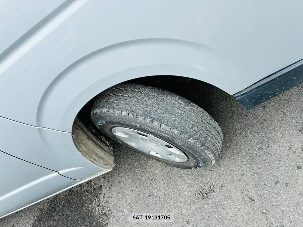 Toyota HIACE VAN 2019-06 8673023-29