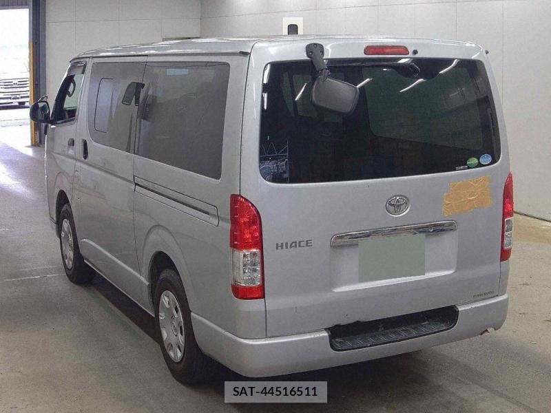 Toyota HIACE VAN 2019-19 899033-2