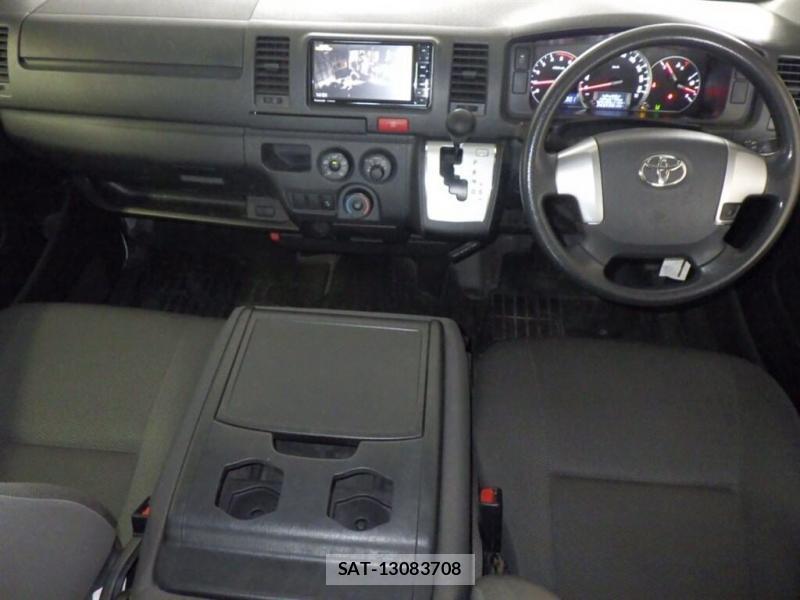Toyota HIACE VAN 2018 1204811-4