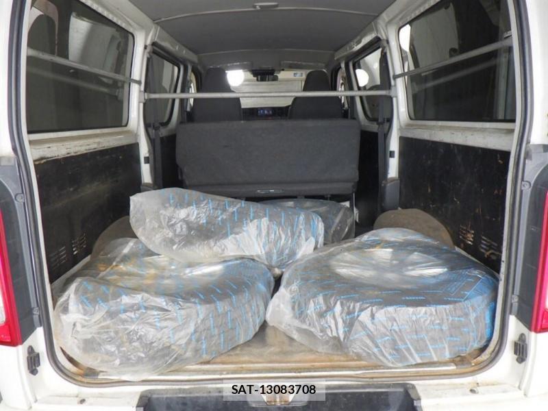 Toyota HIACE VAN 2018 1204811-5