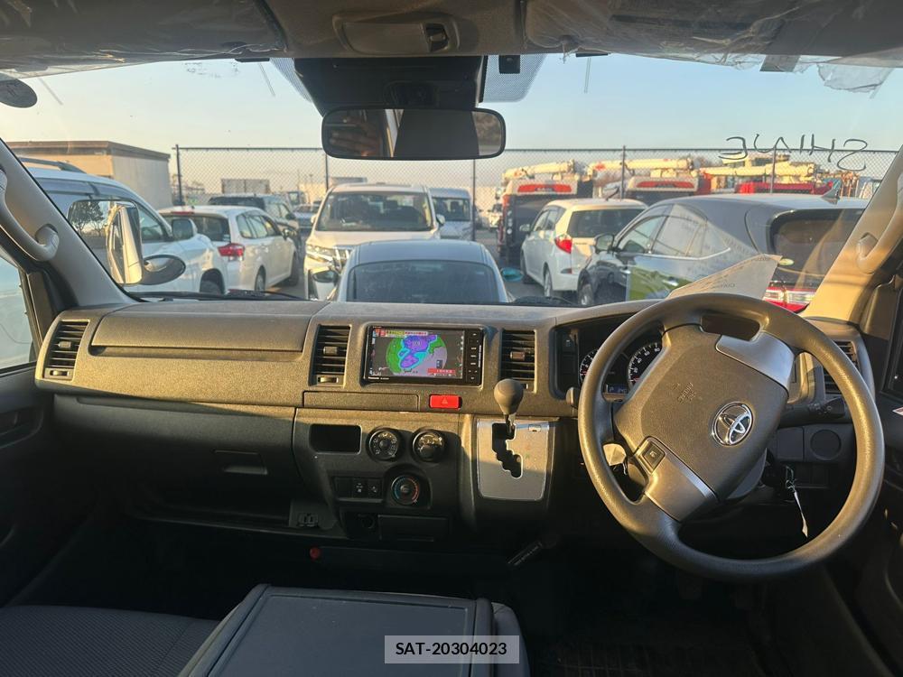 Toyota HIACE VAN 2020 1706876-12