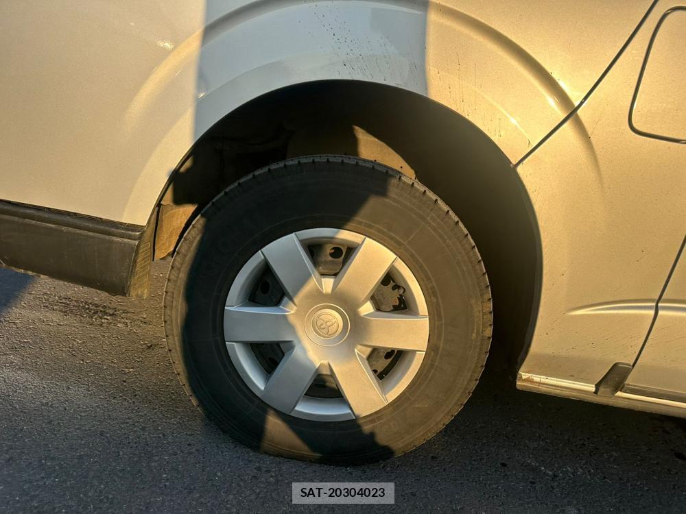 Toyota HIACE VAN 2020 1706876-30