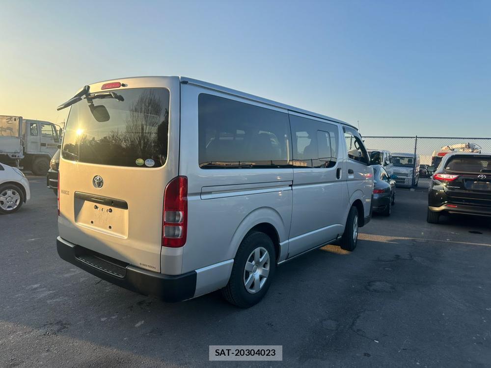Toyota HIACE VAN 2020 1706876-4