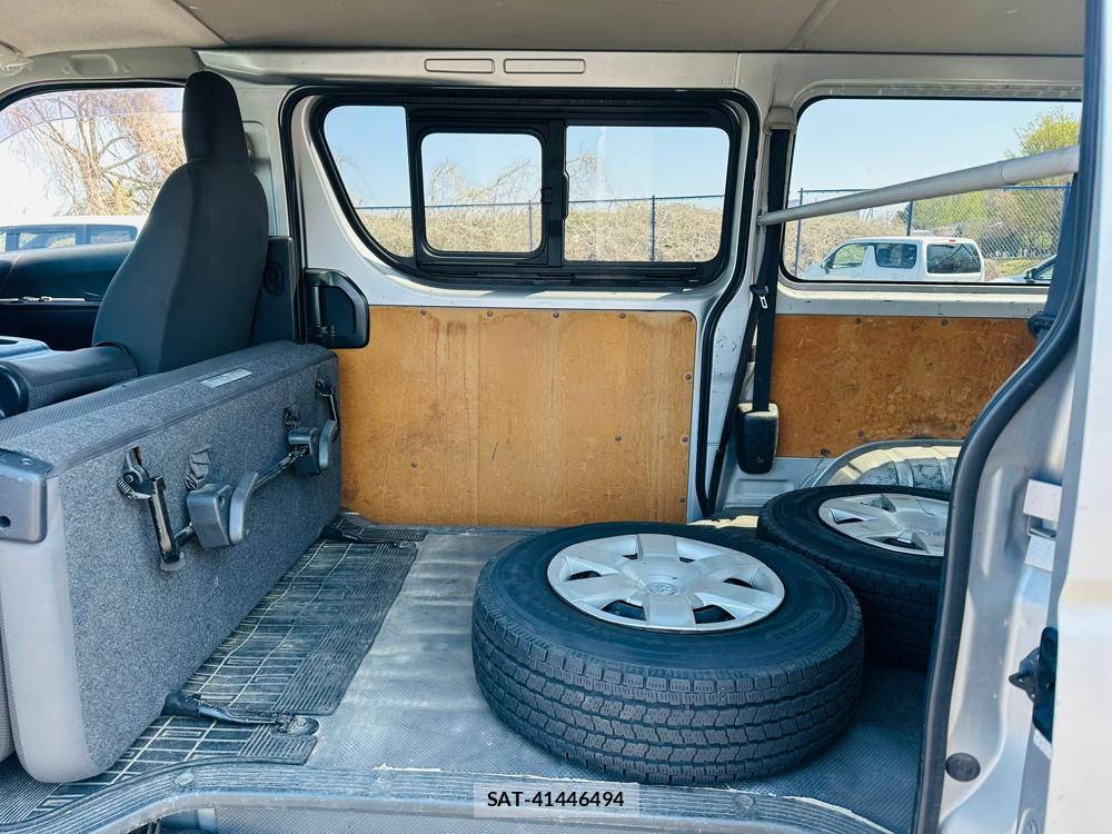Toyota HIACE VAN 2019 4653056-9