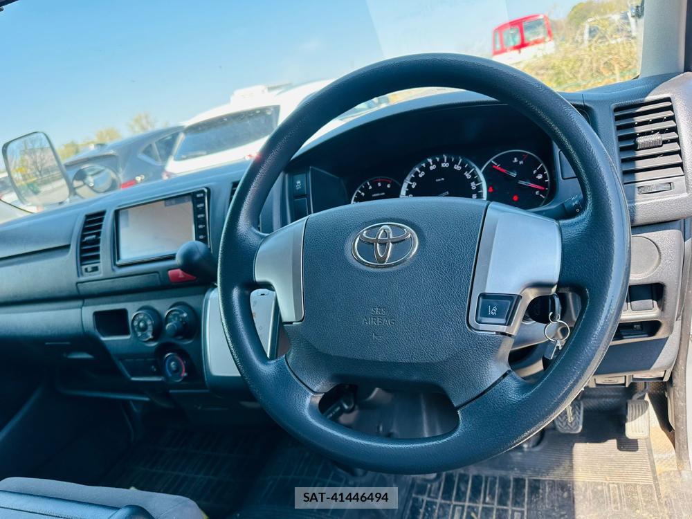 Toyota HIACE VAN 2019 4653056-11