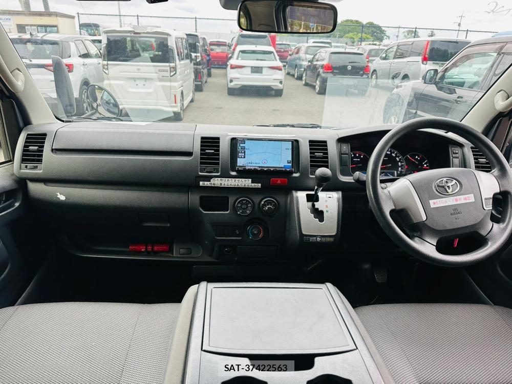 Toyota HIACE VAN 2019 6787094-12