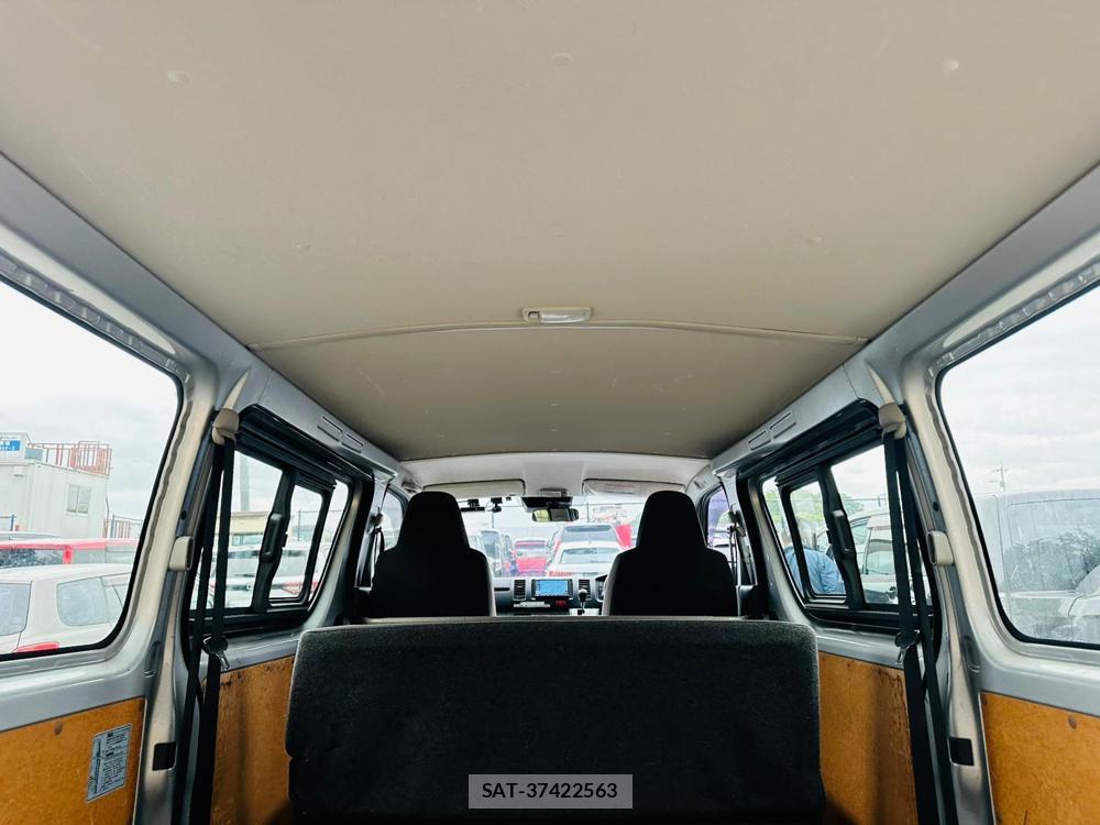 Toyota HIACE VAN 2019 6787094-24