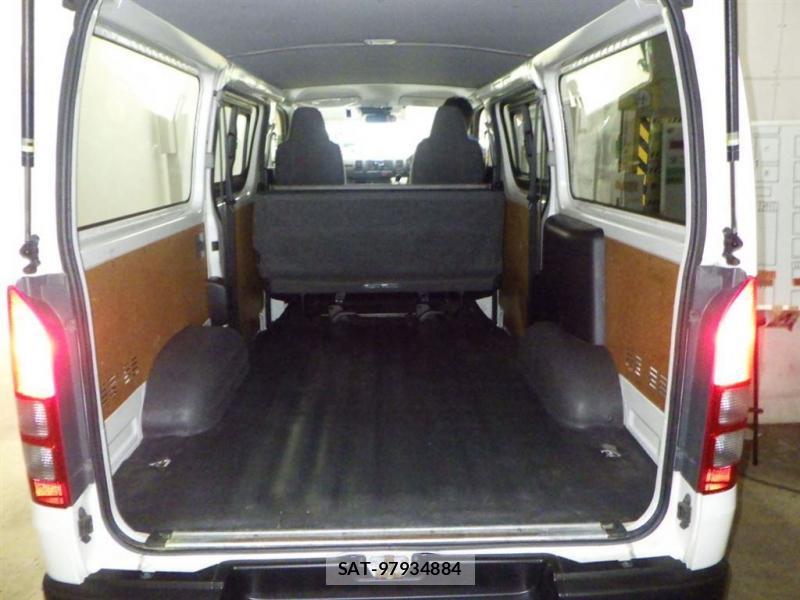 Toyota HIACE VAN 2019-06 7491010-5