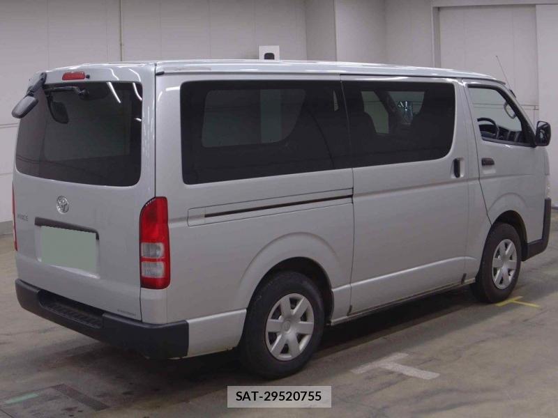 Toyota HIACE VAN 2019-11 7632869-1
