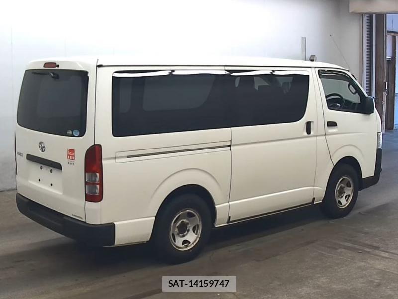 Toyota HIACE VAN 2019-08 7736904-2