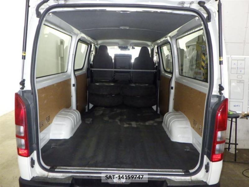 Toyota HIACE VAN 2019-08 7736904-5