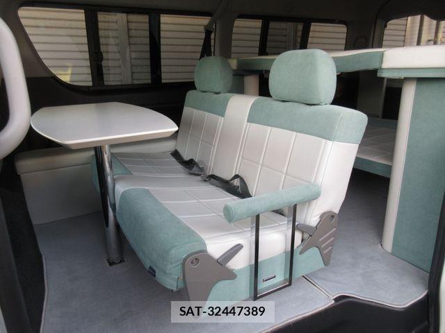 Toyota HIACE WAGON 2010-12 689375-10