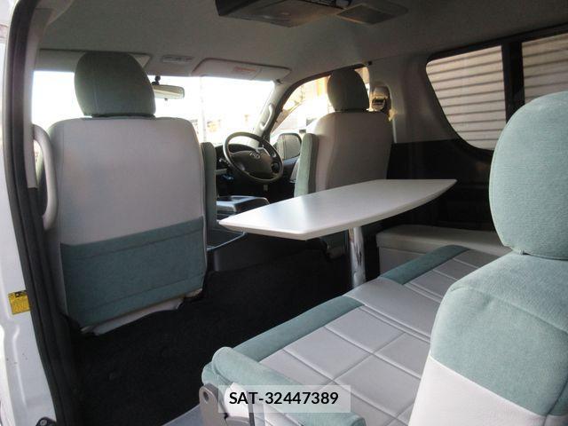 Toyota HIACE WAGON 2010-12 689375-12