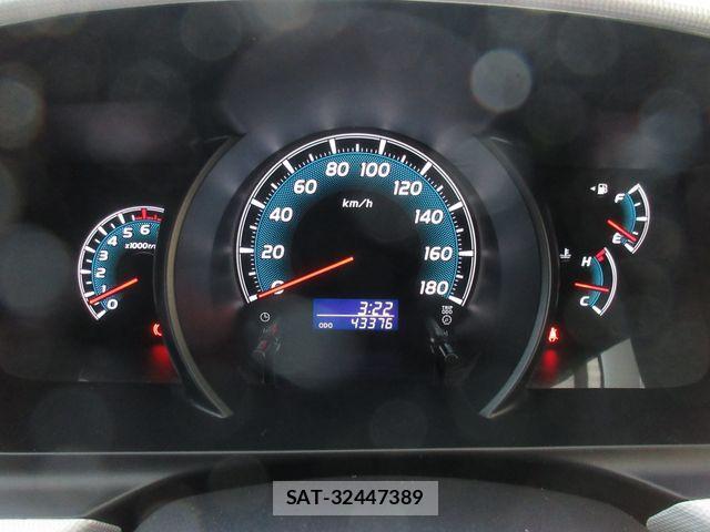 Toyota HIACE WAGON 2010-12 689375-20