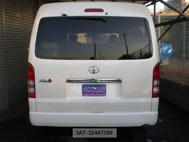 Toyota HIACE WAGON 2010-12 689375-28