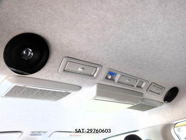 Toyota HIACE WAGON 2022-01 768834-3