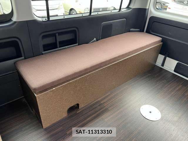 Toyota HIACE WAGON 2015-12 1072017-13