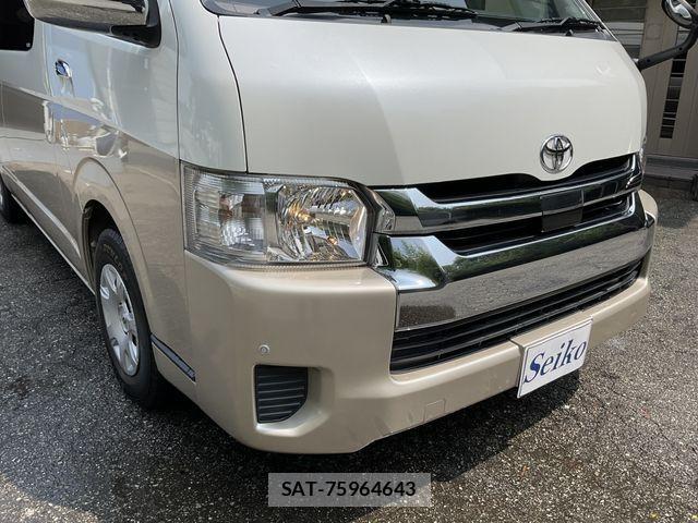 Toyota HIACE WAGON 2019-03 1221718-21