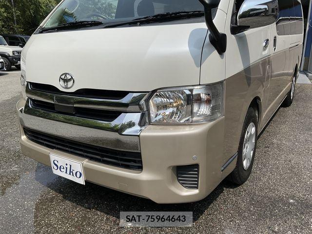 Toyota HIACE WAGON 2019-03 1221718-22