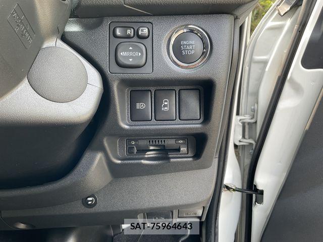 Toyota HIACE WAGON 2019-03 1221718-8