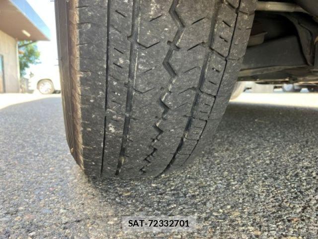 Toyota HIACE WAGON 2019-04 1319573-10