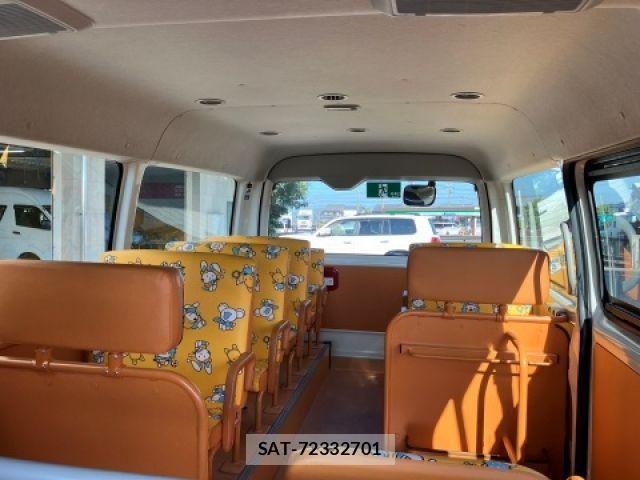 Toyota HIACE WAGON 2019-04 1319573-23